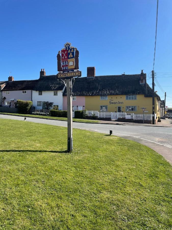 The Swan Inn Monks Eleigh Dış mekan fotoğraf
